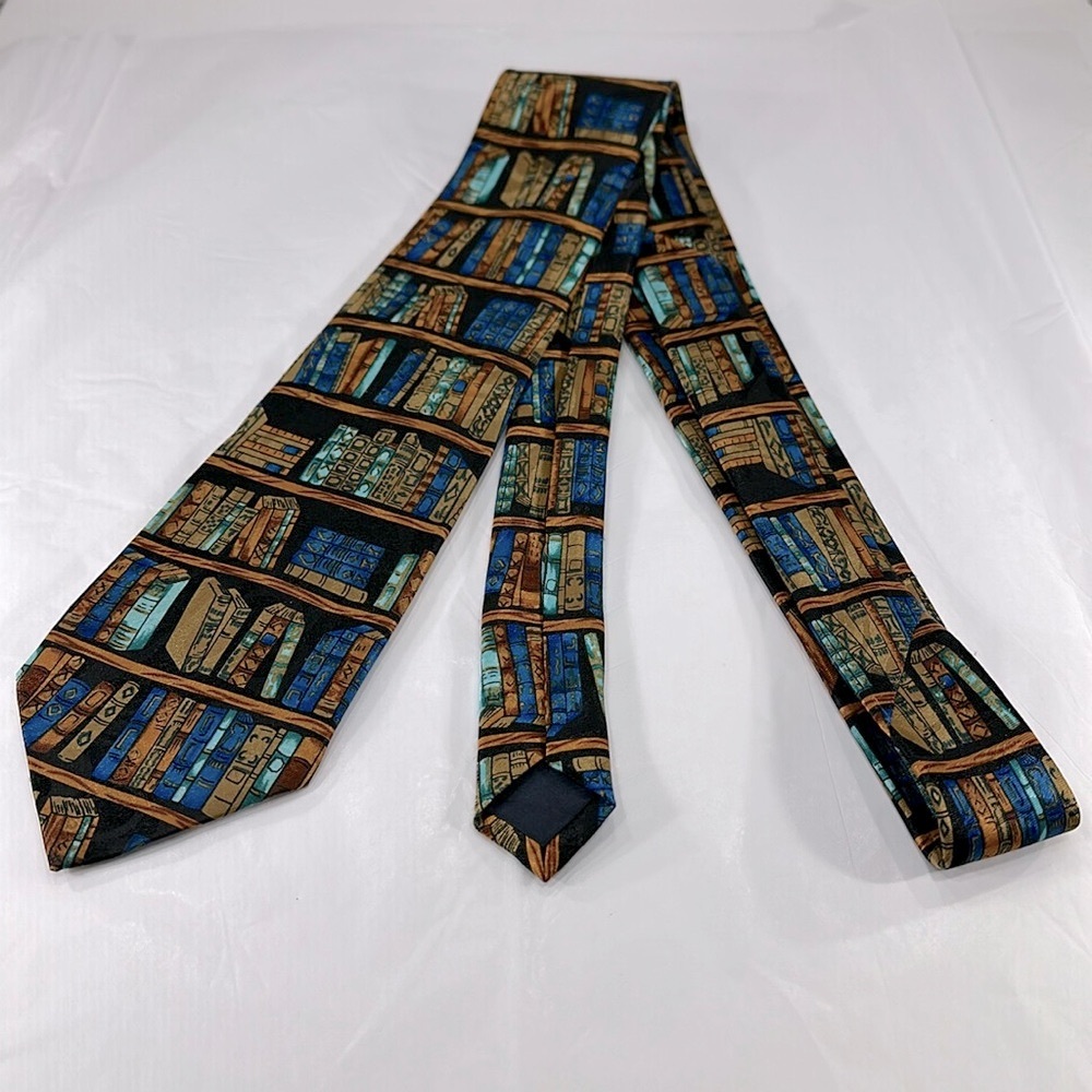 Steven Harris - Library Bookshelf Novelty Mens Necktie ⭐️ EUC